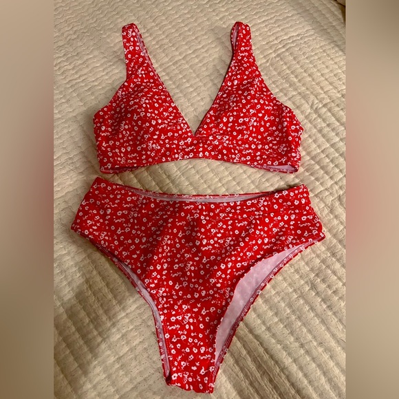 SHEIN Other - Women’s two piece swim suit size Large